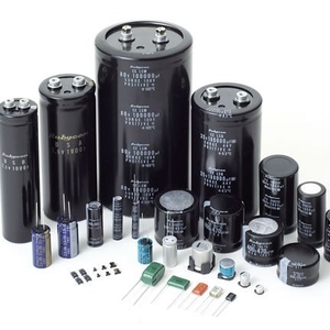 Capacitores